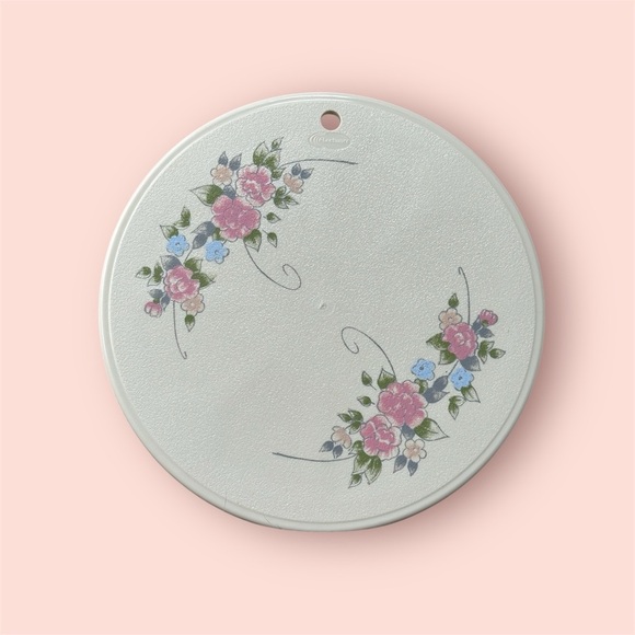 Vintage Fleetware Pfaltzgraff Tea Rose Round Hanging Cutting Board/Trivet 10” - Picture 1 of 7